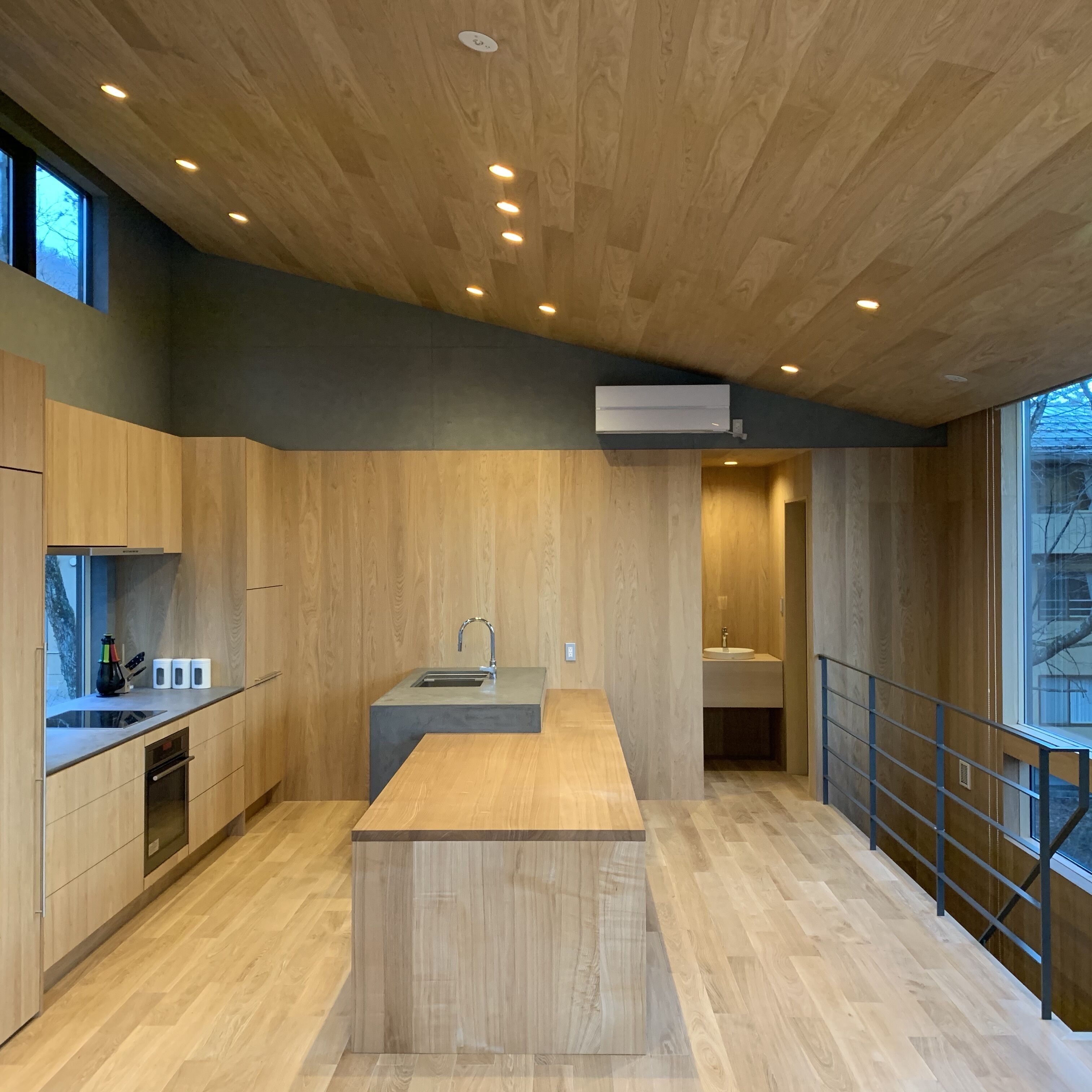 Kairos by the Mountain