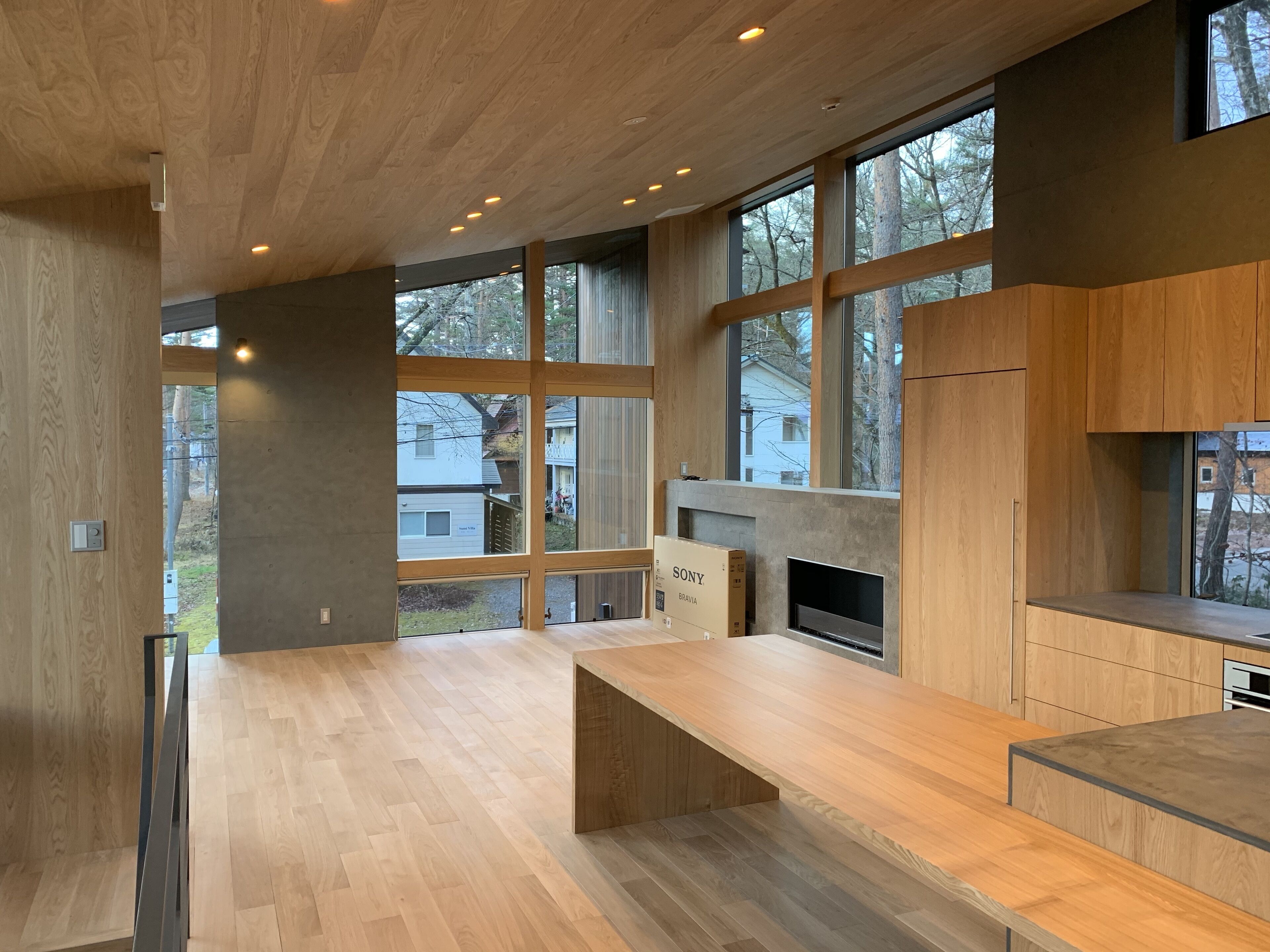 Kairos by the Mountain