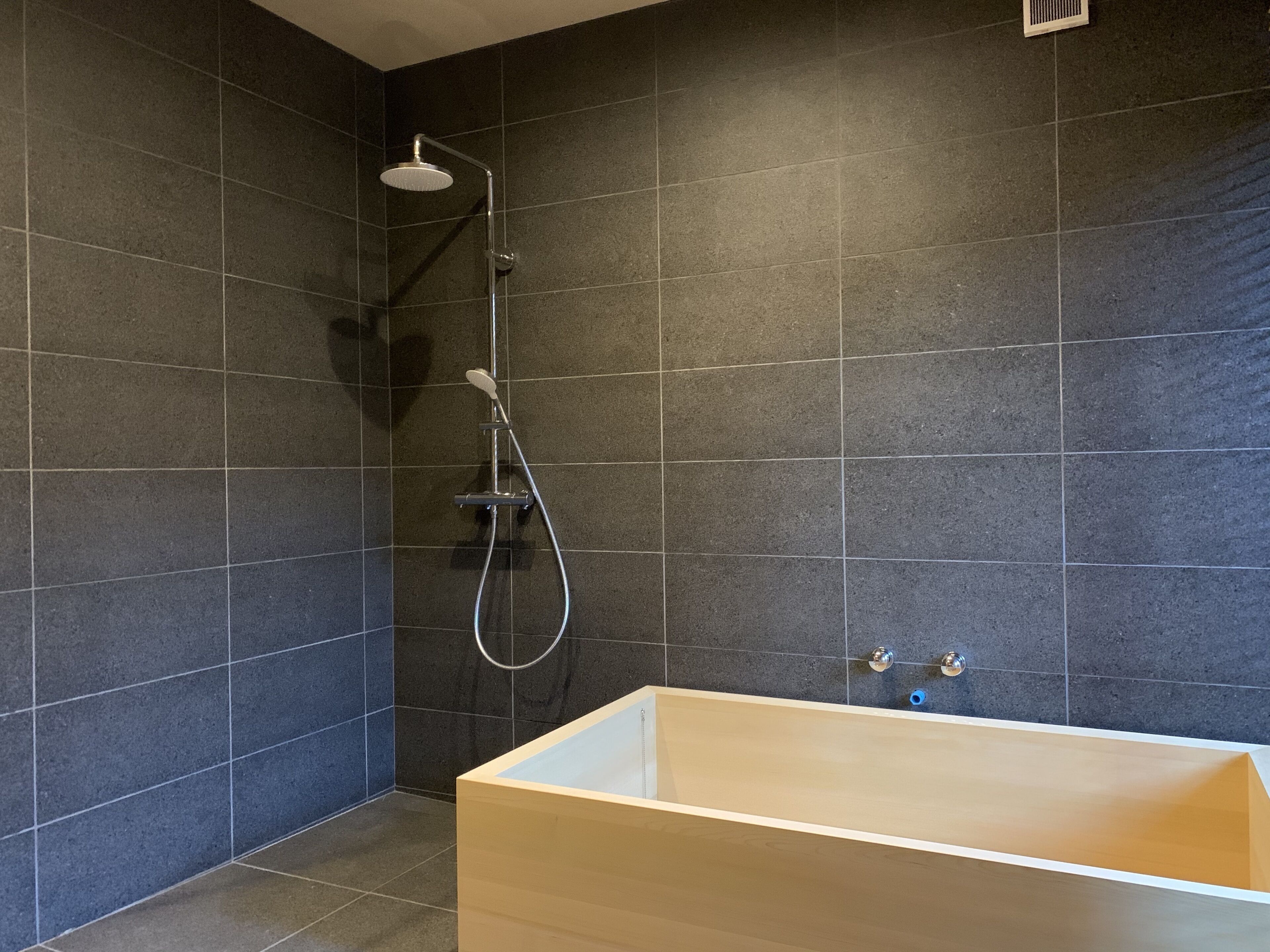 Kairos by the Mountain