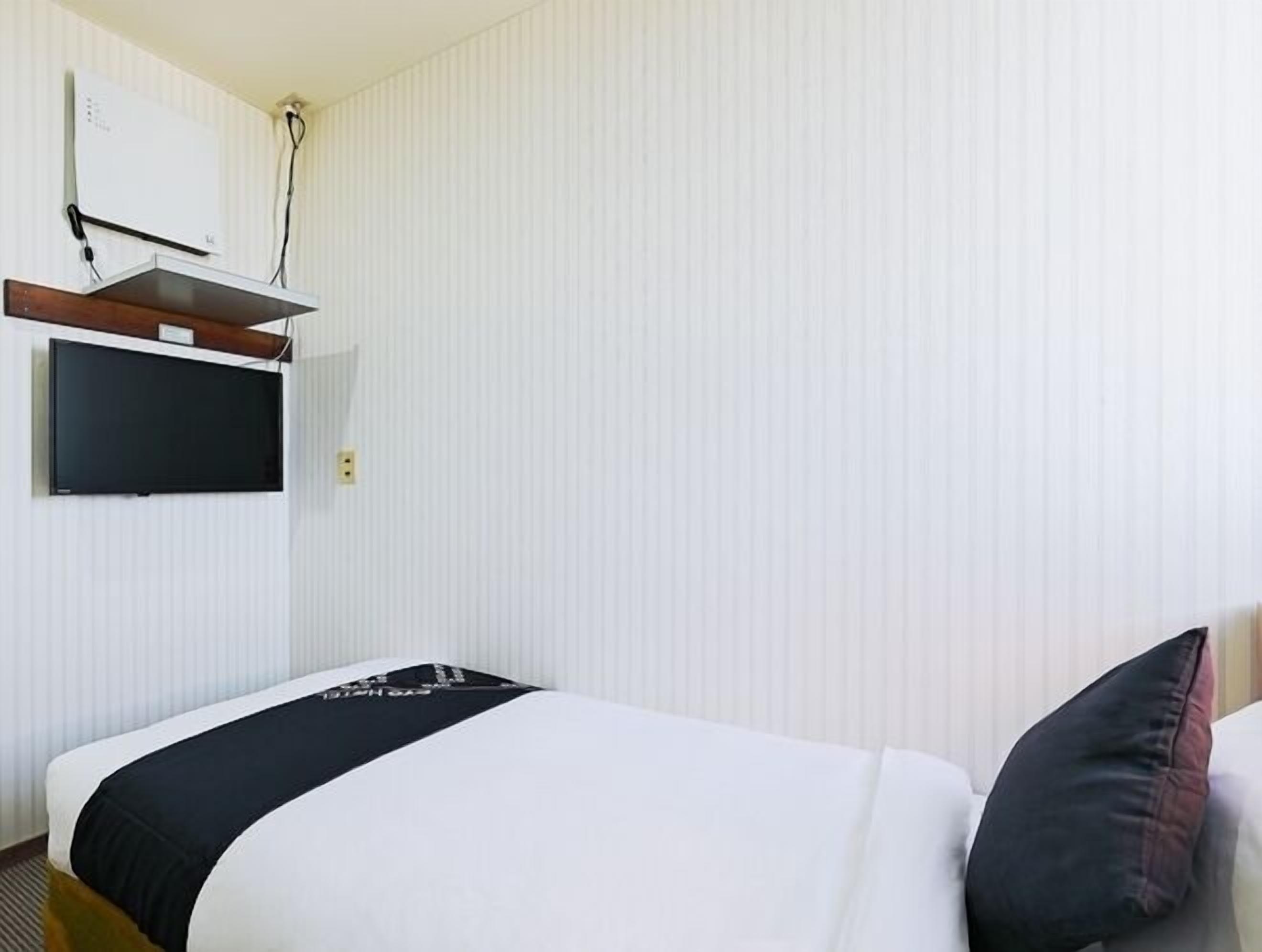 Tabist Green Business Hotel Hakui
