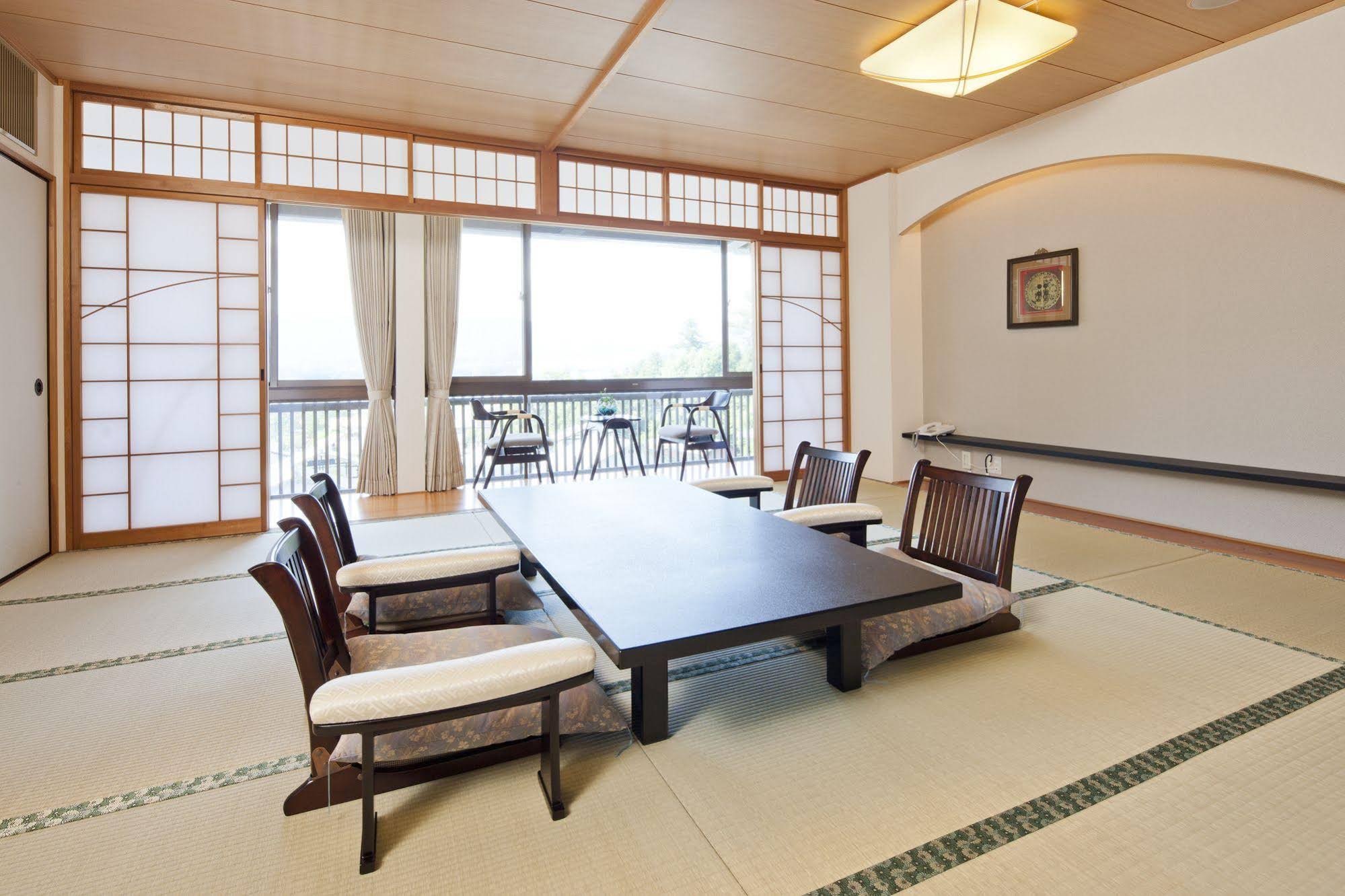 Hotel Kikunoya