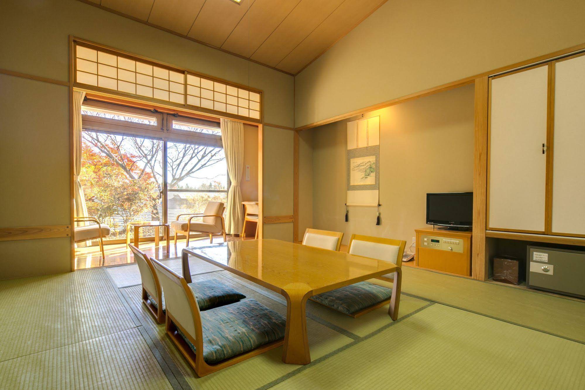 Forest Resort Conifer Iwabitsu