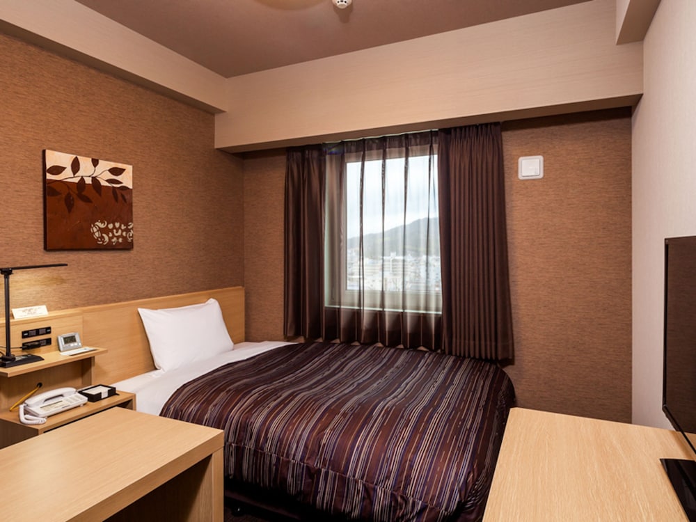 Hotel Route Inn Higashi Hiroshima Saijo Ekimae