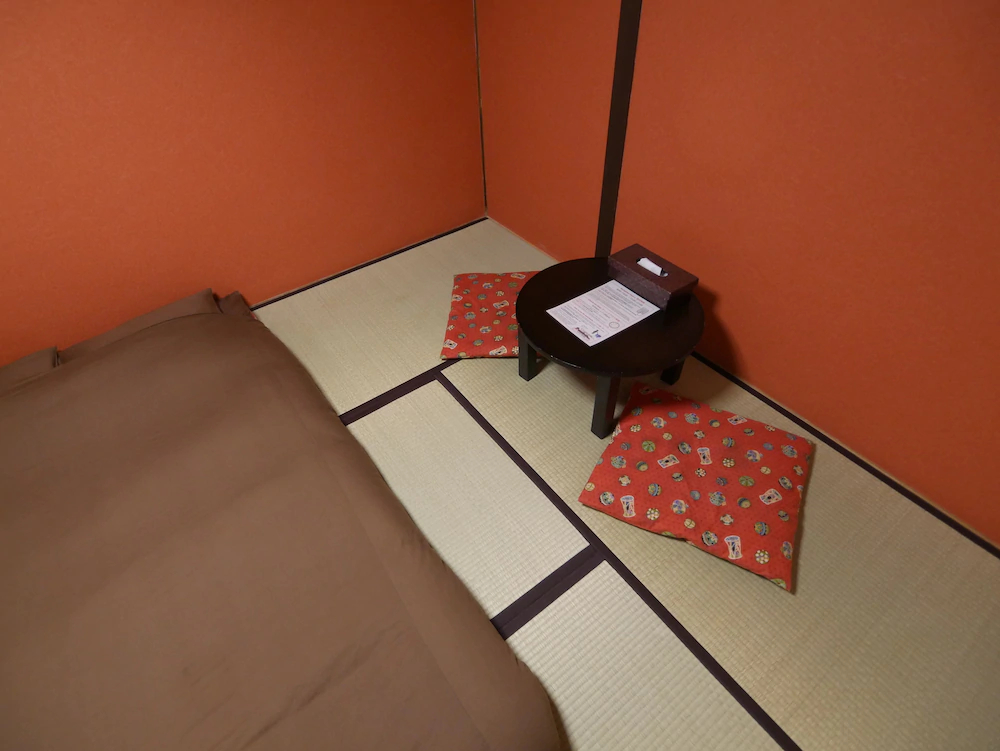 J-Hoppers Hiroshima Guesthouse