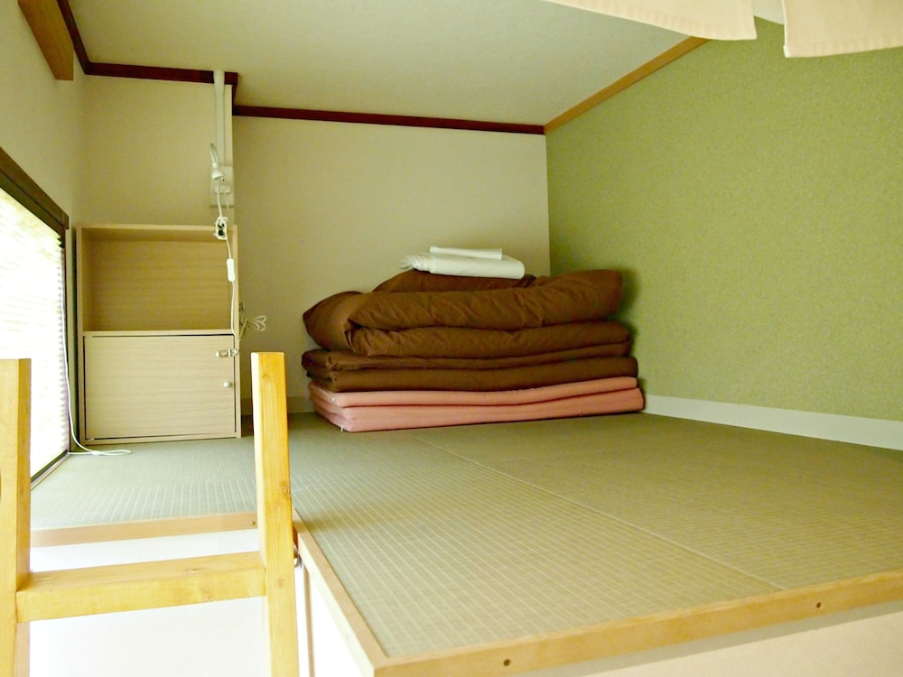 J-Hoppers Hiroshima Guesthouse