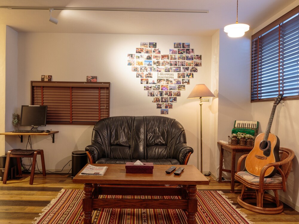 J-Hoppers Hiroshima Guesthouse