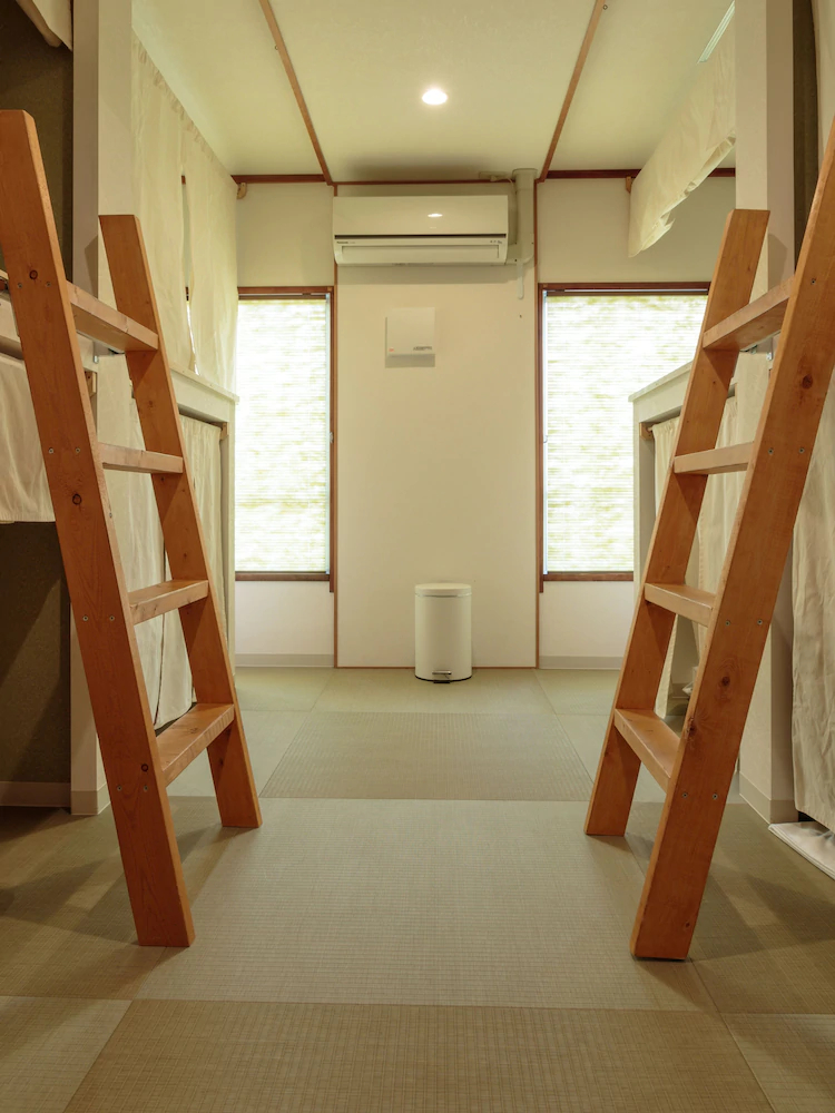 J-Hoppers Hiroshima Guesthouse