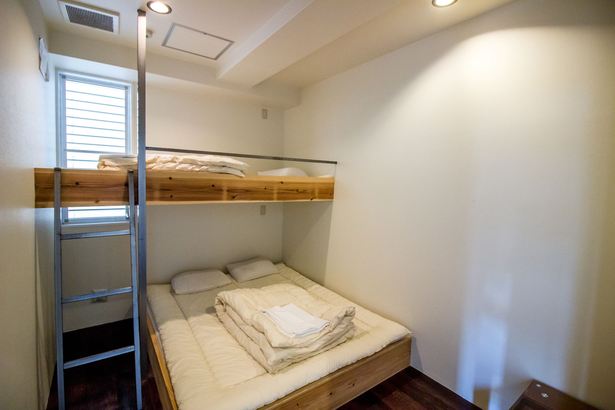 Santiago Guesthouse Hiroshima