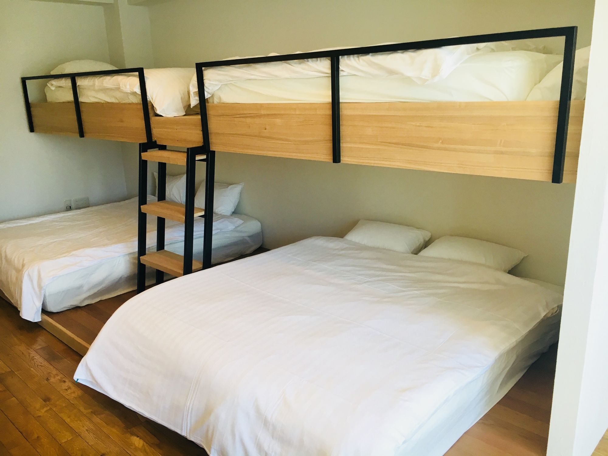 Santiago Guesthouse Hiroshima