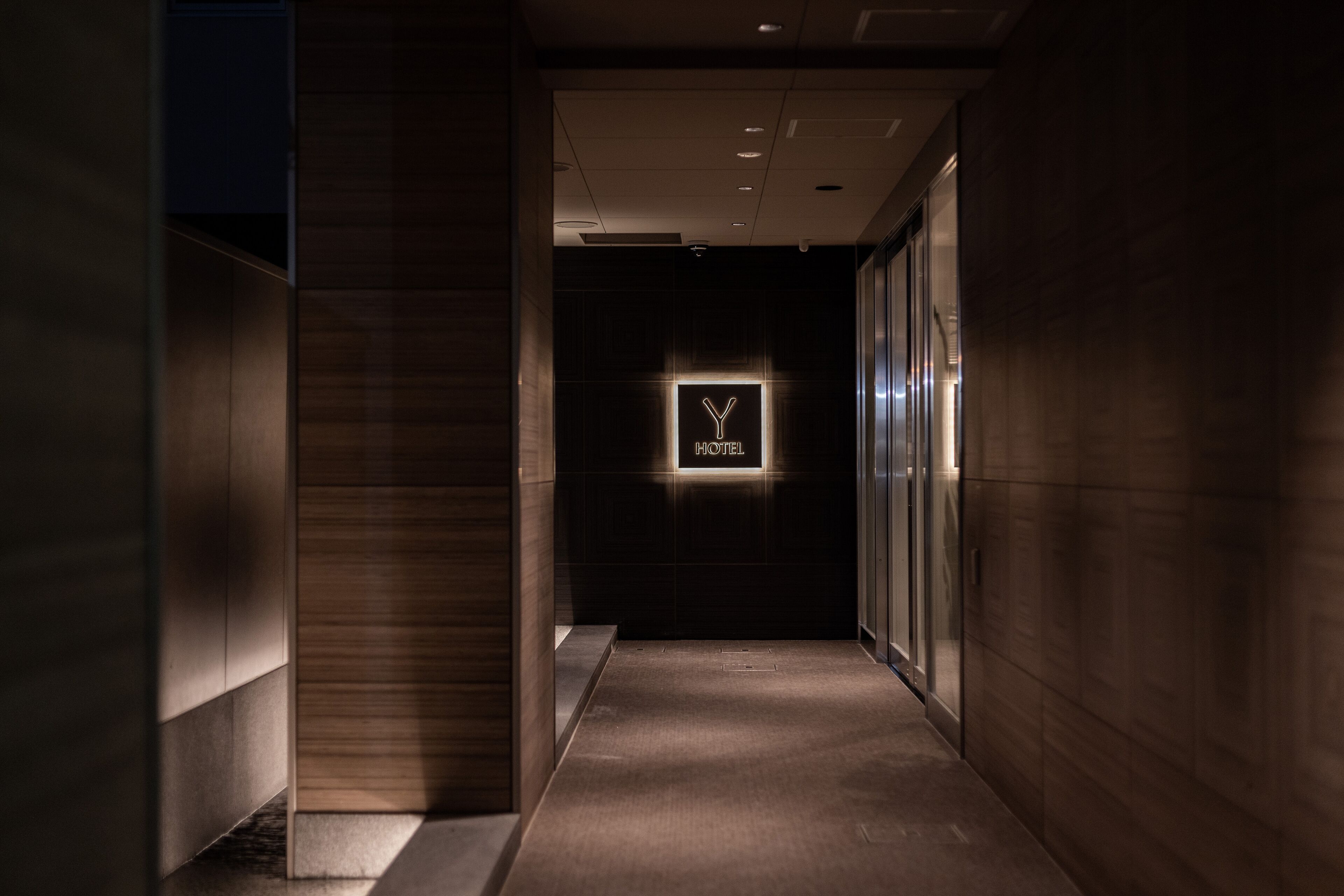 Y-HOTEL