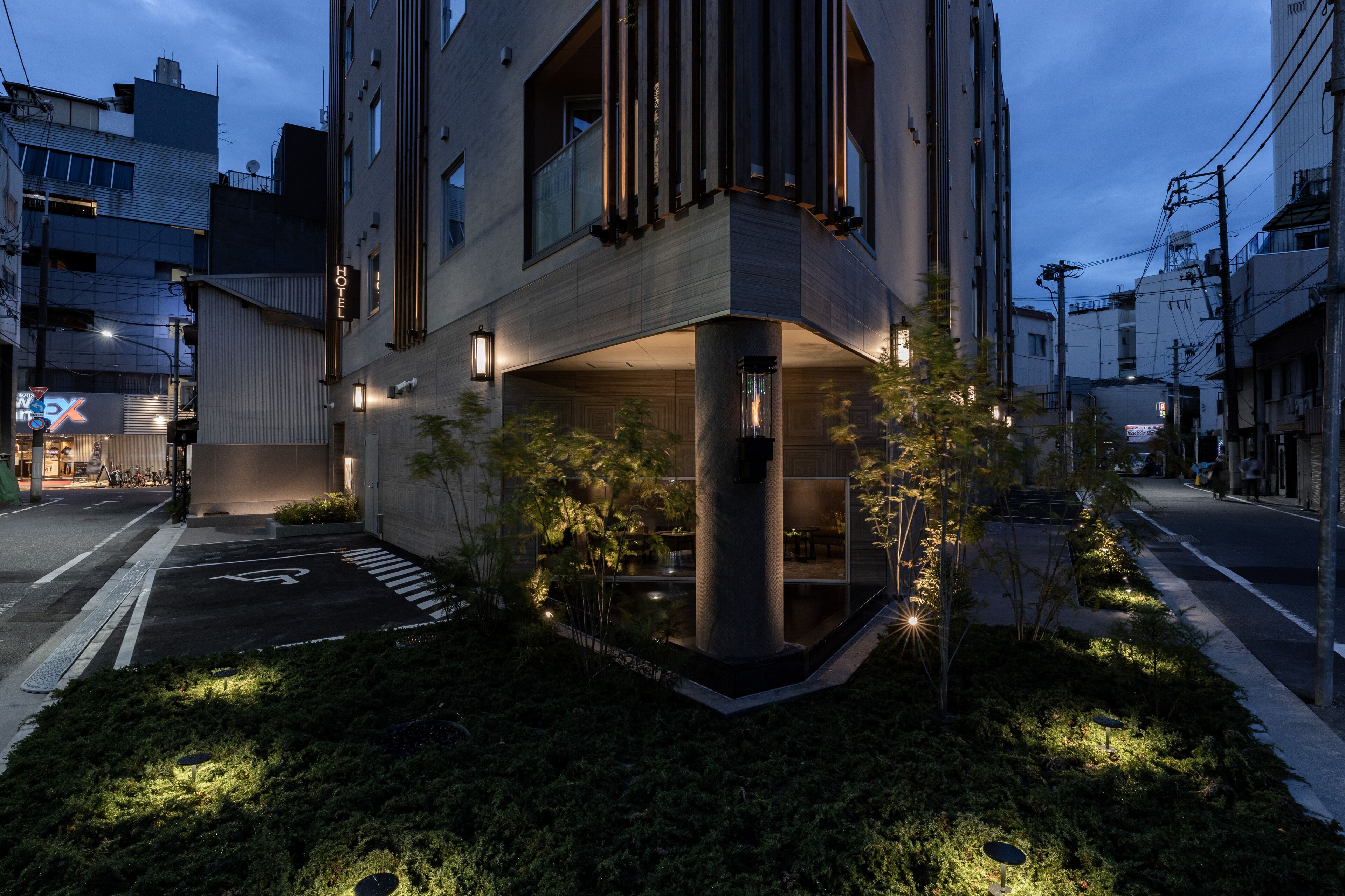 Y-HOTEL