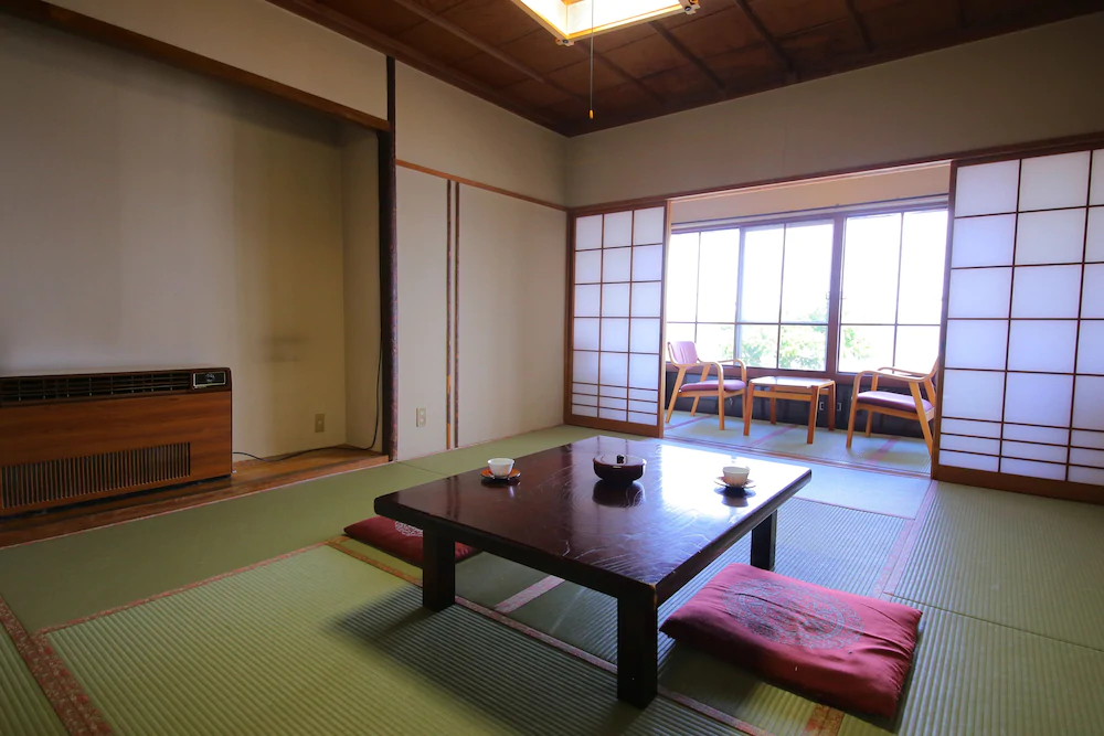 Lake Side Hotel Minatoya