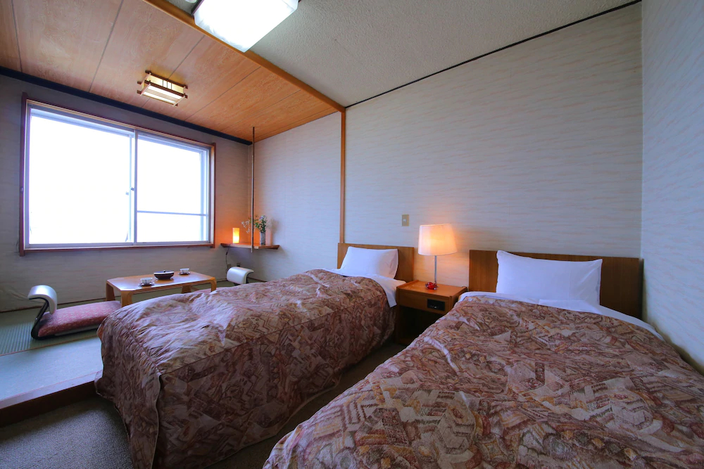 Lake Side Hotel Minatoya