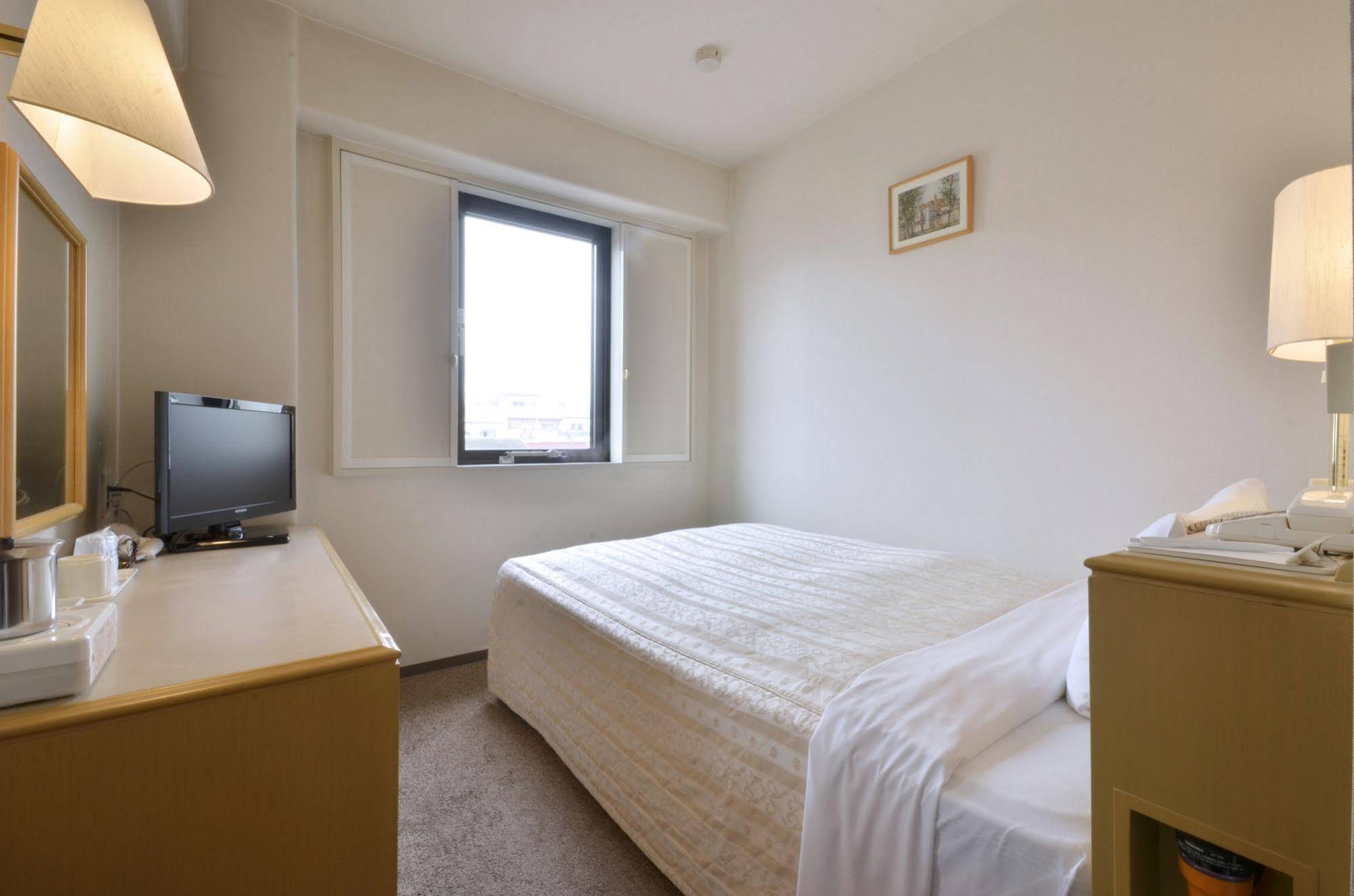 Hotel Select Inn Isehara