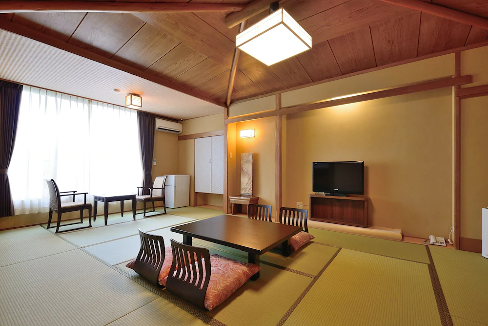 New Hakkeien Hotel