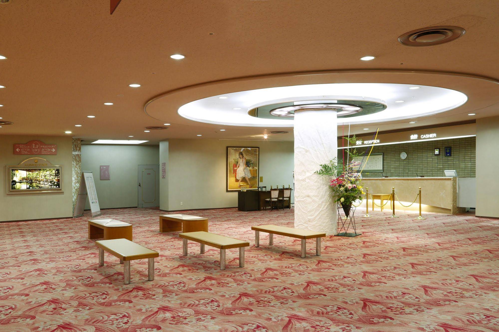 Kajikaso Royal Hotel