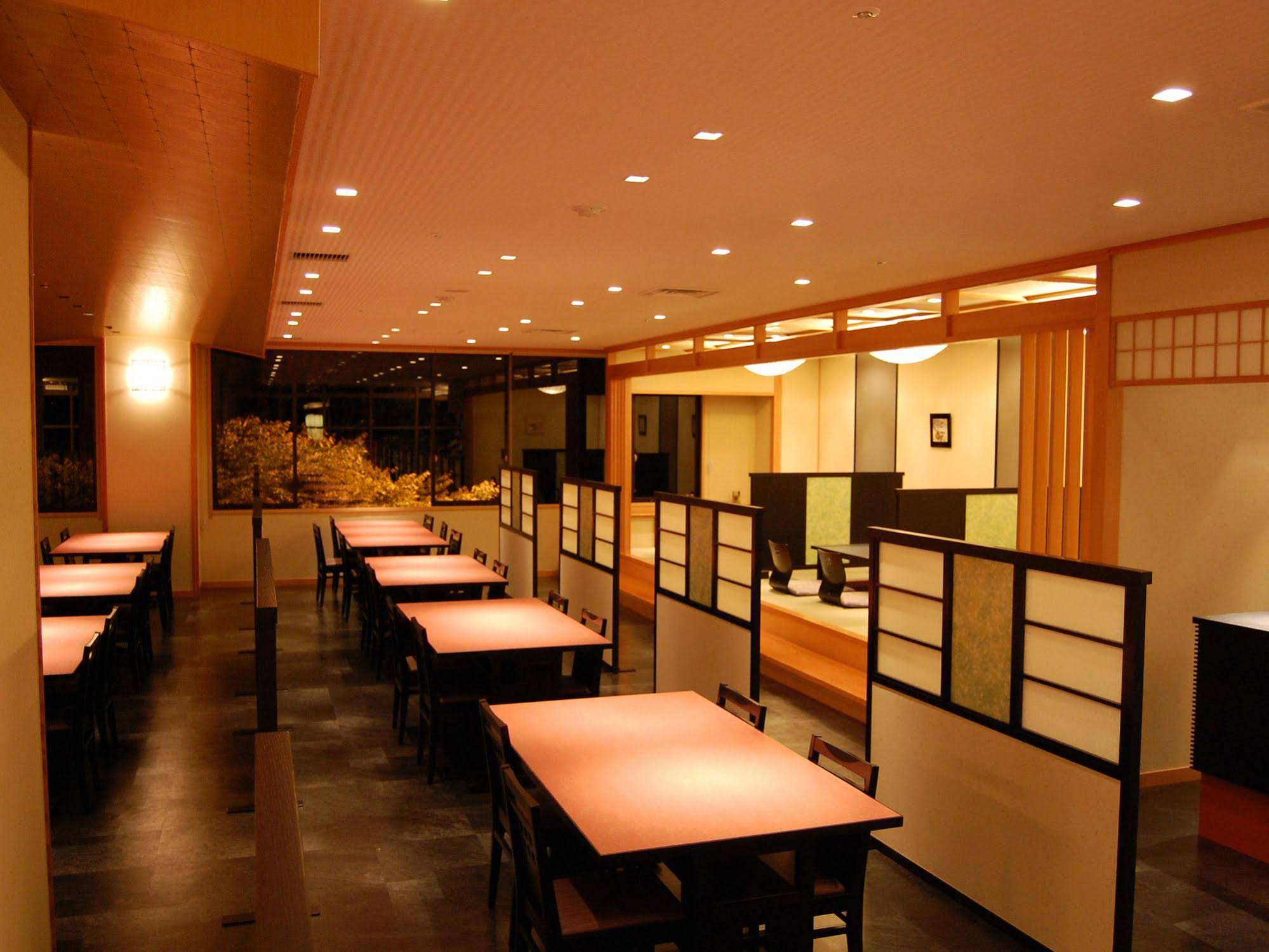 Kajikaso Royal Hotel