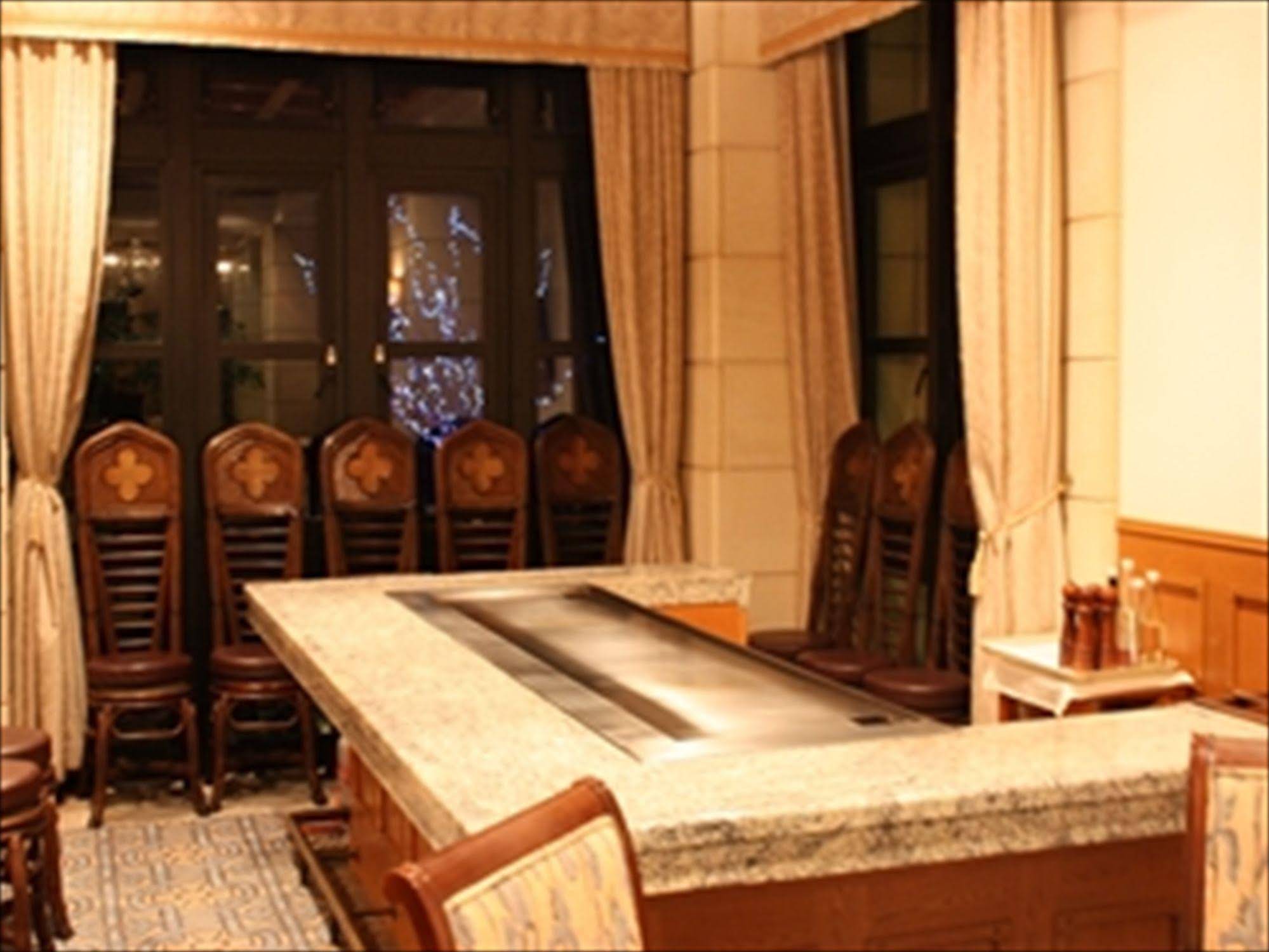 Nanki Shirahama Resort Hotel