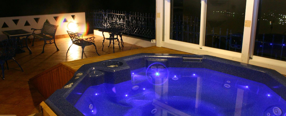 Arabian Art Hotel & Gallery