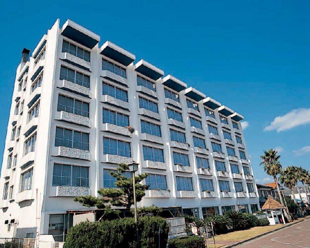 Kamogawa Universe Hotel