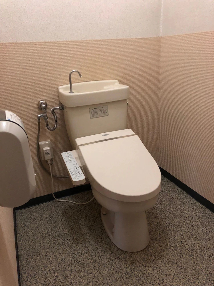 Econo Kanazawa Ekimae