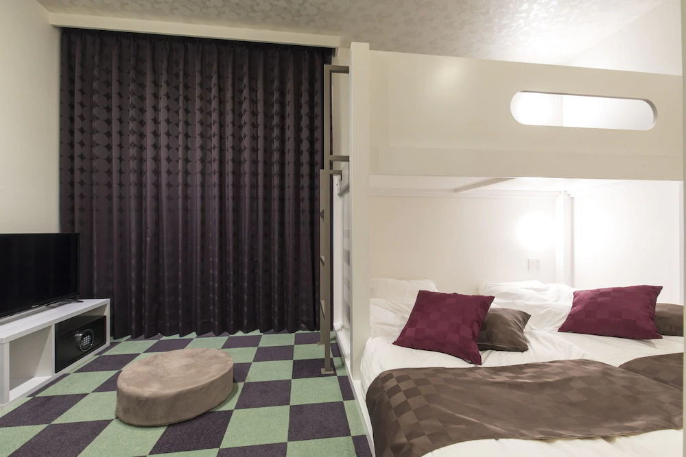 Granrina Kanazawa Hobo Ekimae Hotel