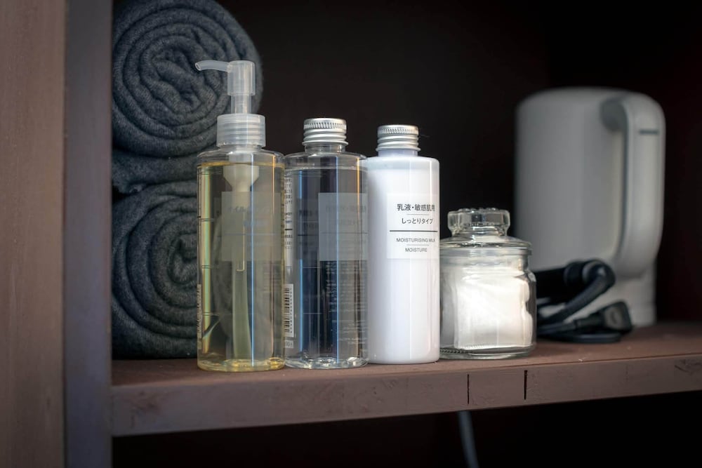 Hotel Trim-Caters To Women