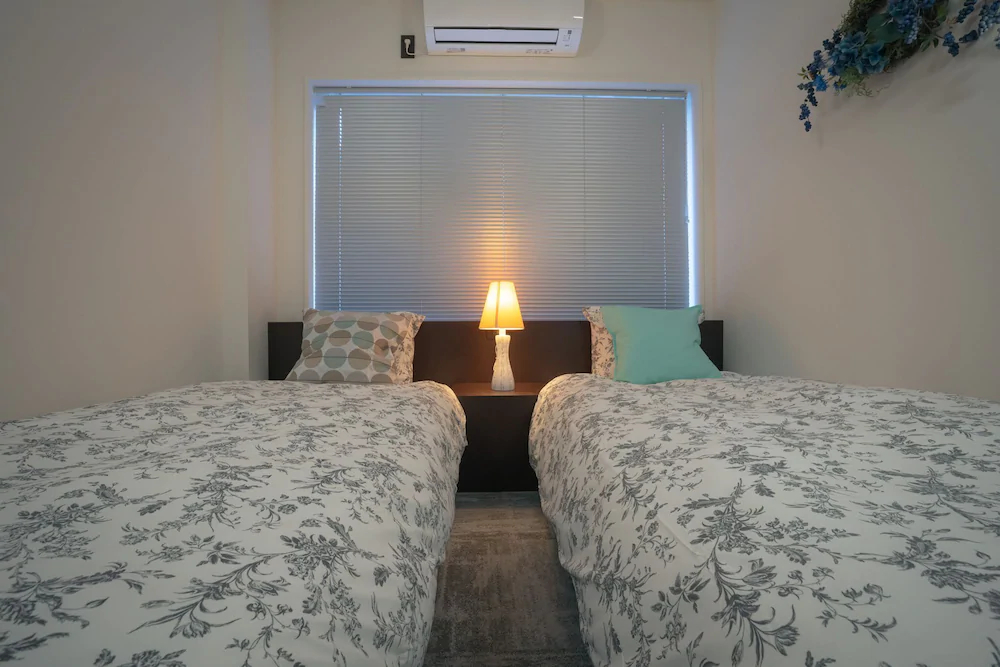 Hotel Trim-Caters To Women