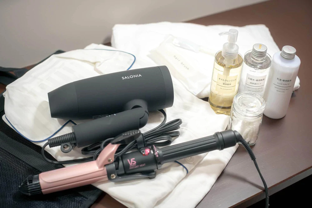 Hotel Trim-Caters To Women