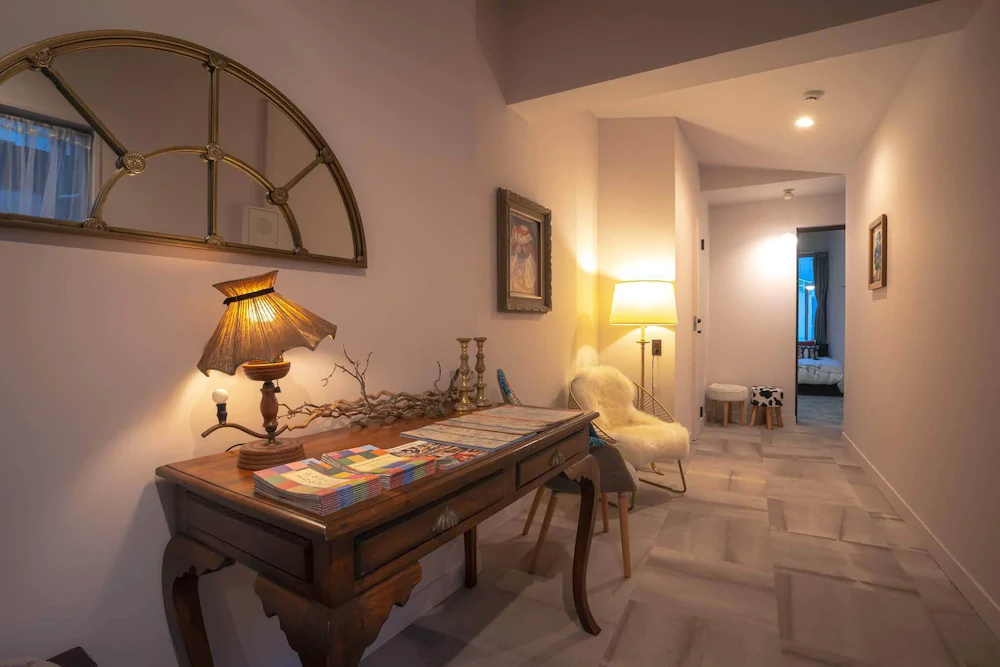 Hotel Trim-Caters To Women