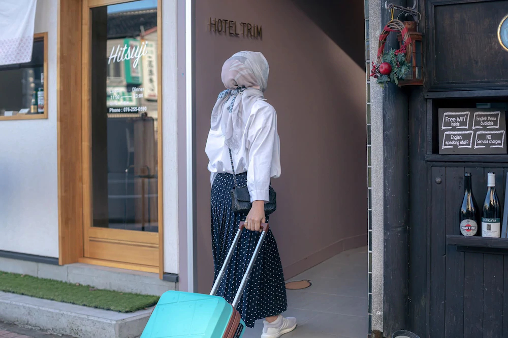 Hotel Trim-Caters To Women