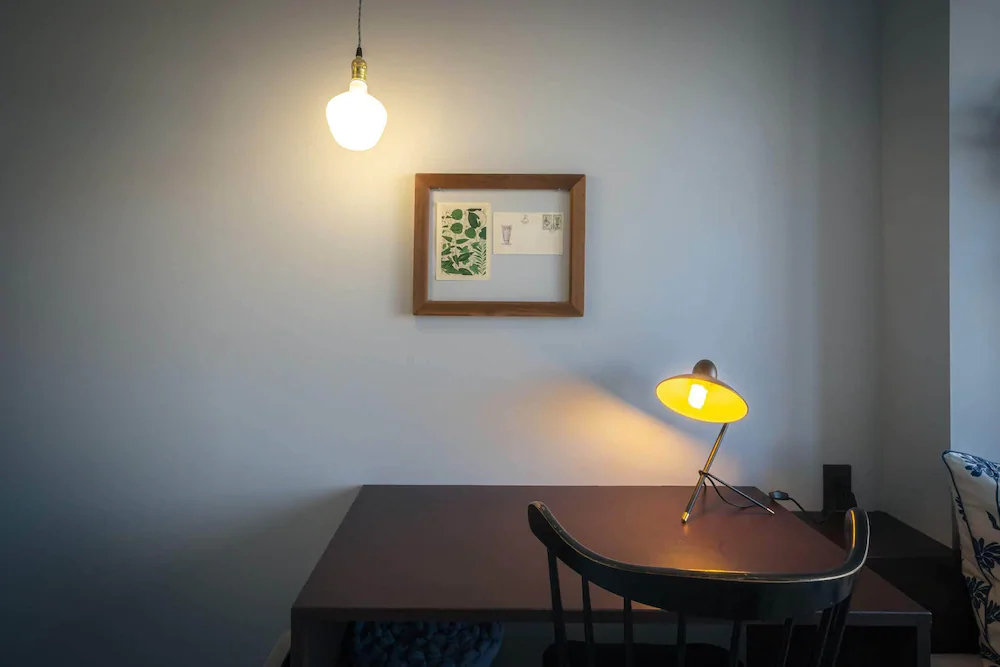 Hotel Trim-Caters To Women