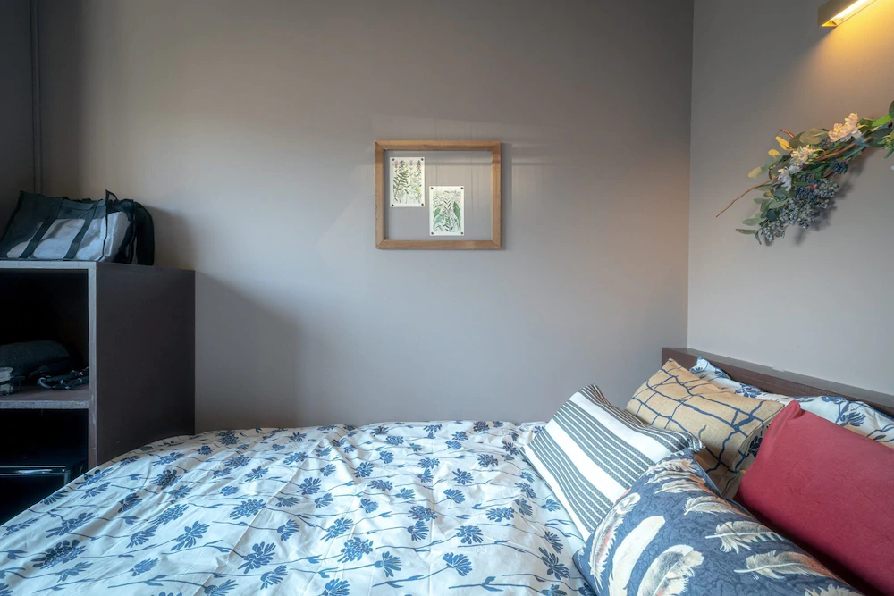 Hotel Trim-Caters To Women