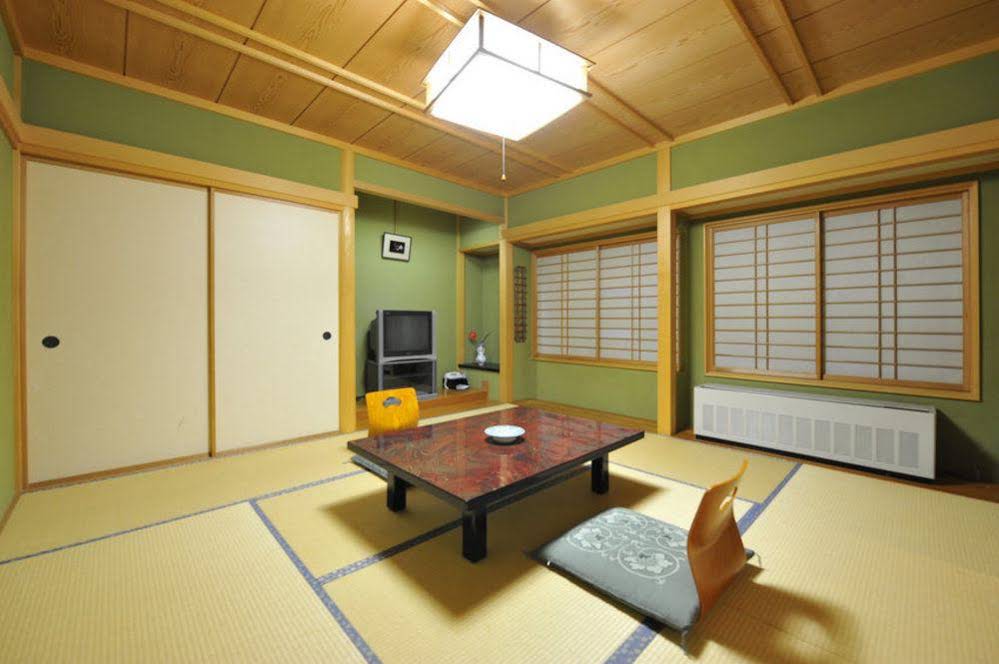 Nakayasu Ryokan