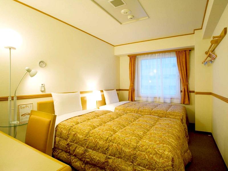 Toyoko Inn Kanazawa Kenrokuen Korinbo