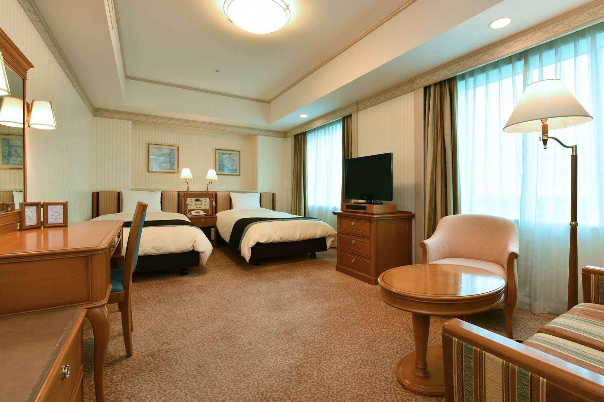The Crest Hotel Kashiwa