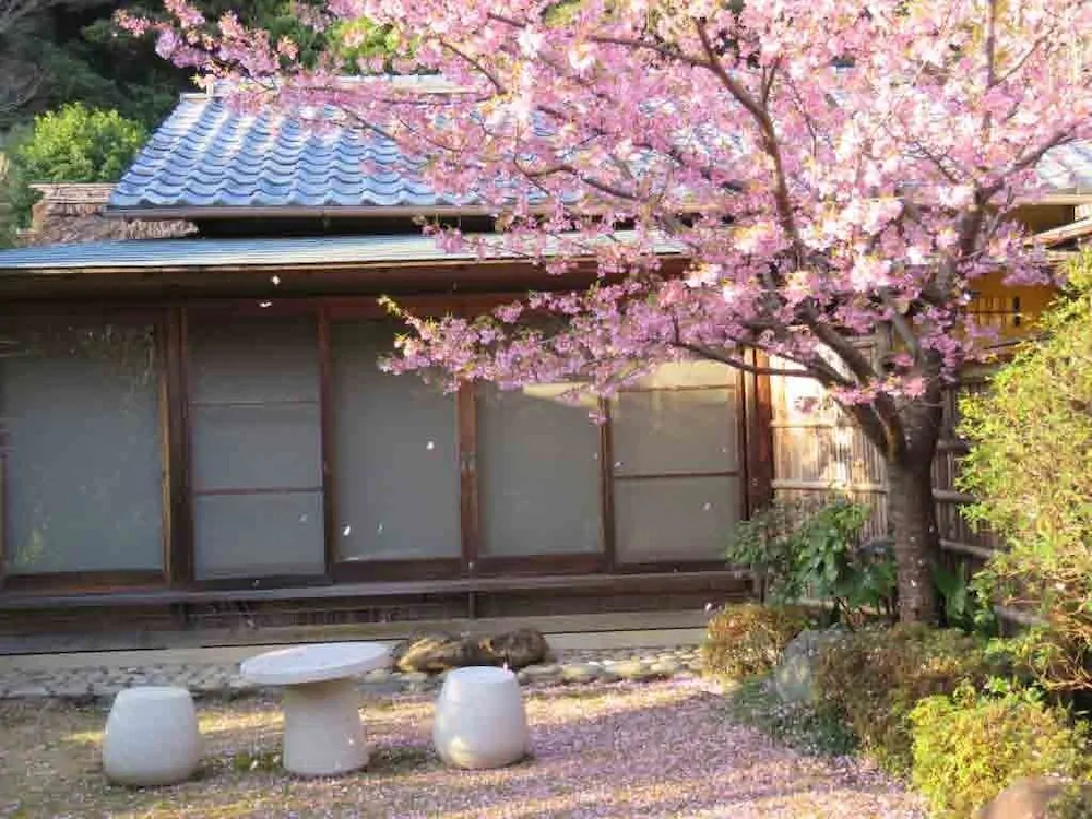Hanareya Ishidaya