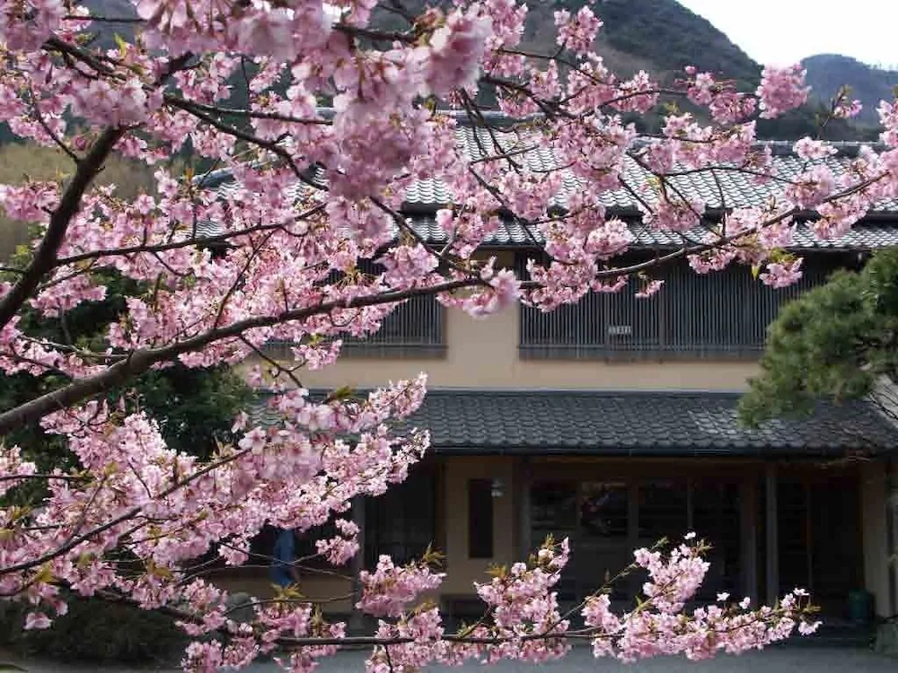 Hanareya Ishidaya
