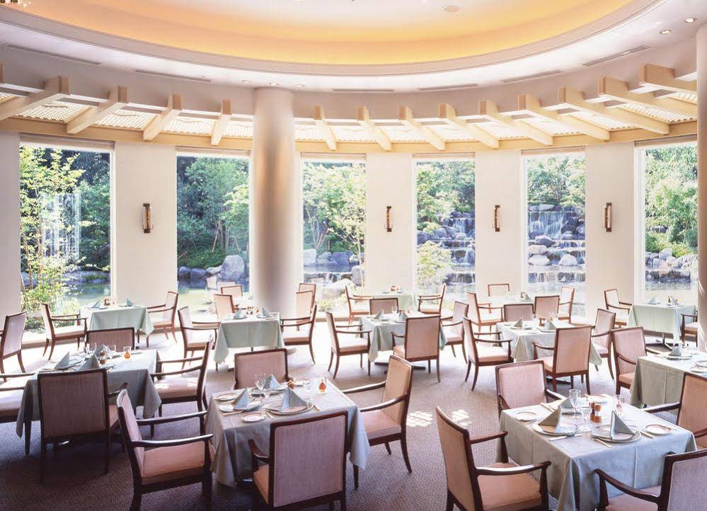 Okura Akademia Park Hotel