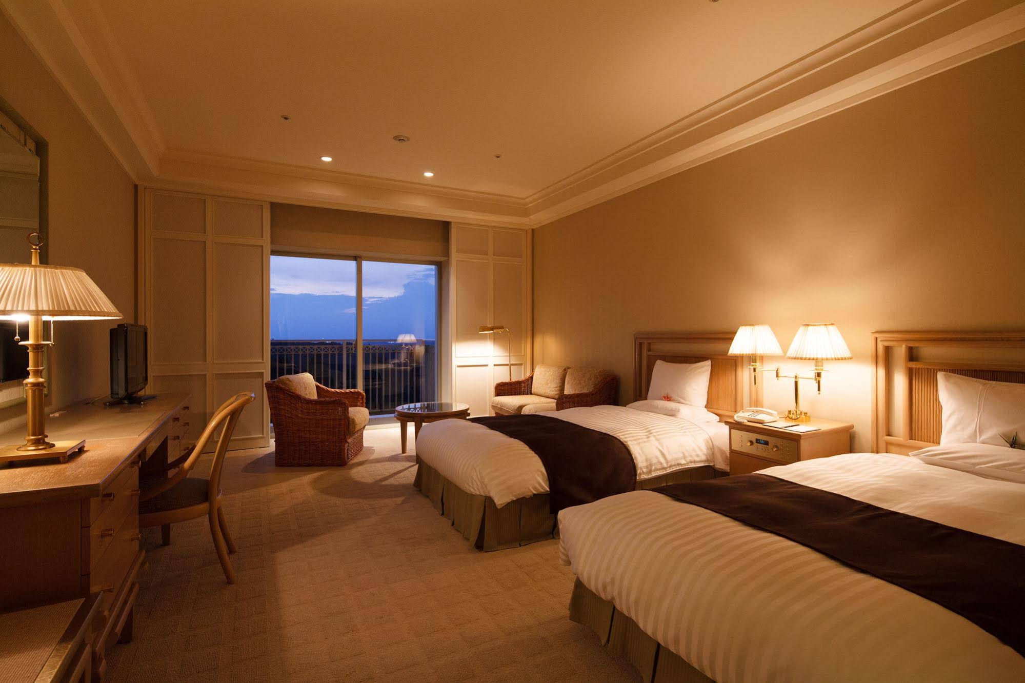Okura Akademia Park Hotel
