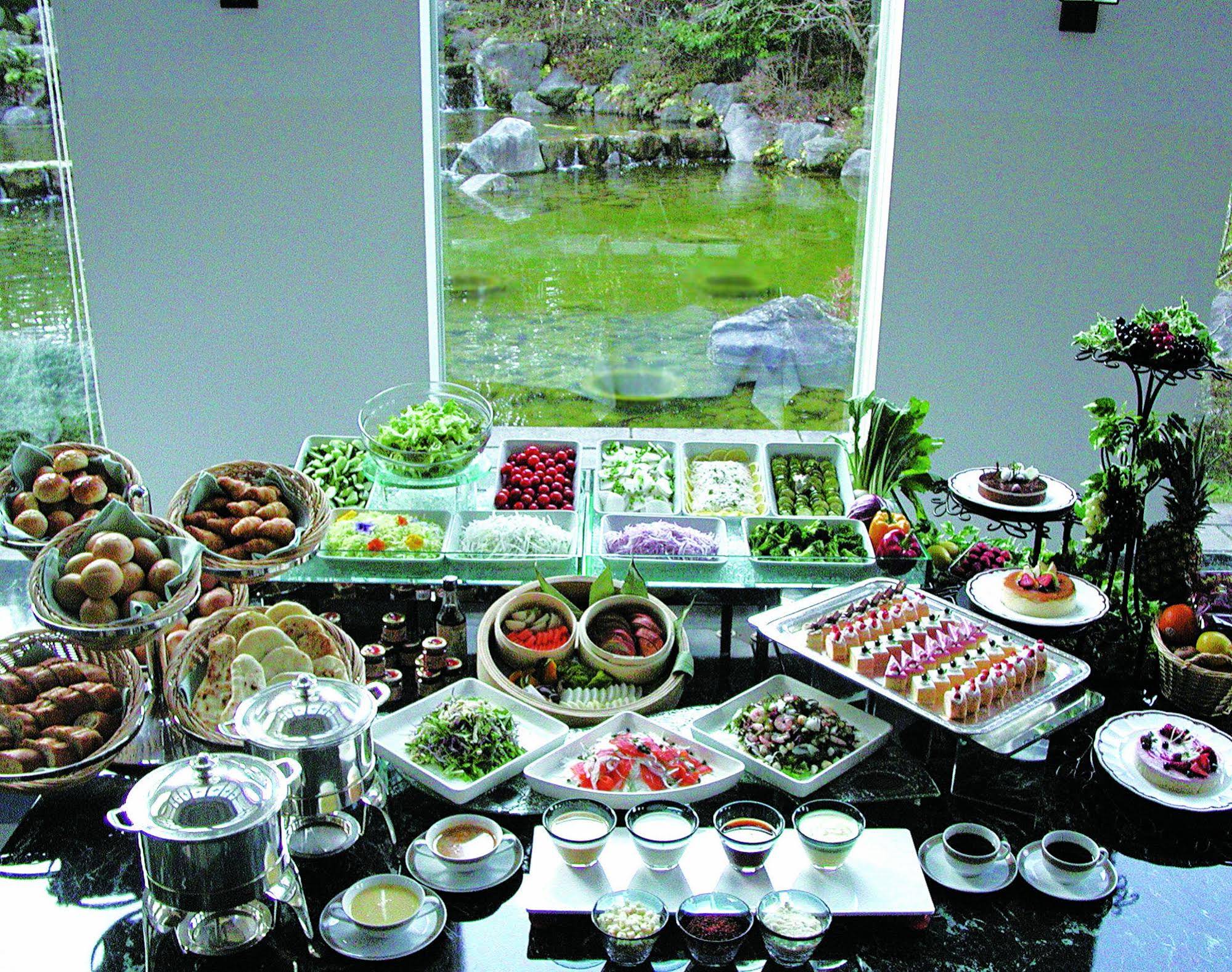 Okura Akademia Park Hotel