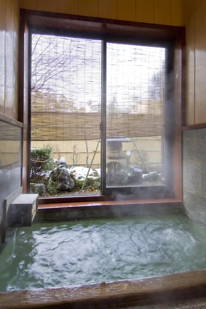 Ekinariya Ryokan