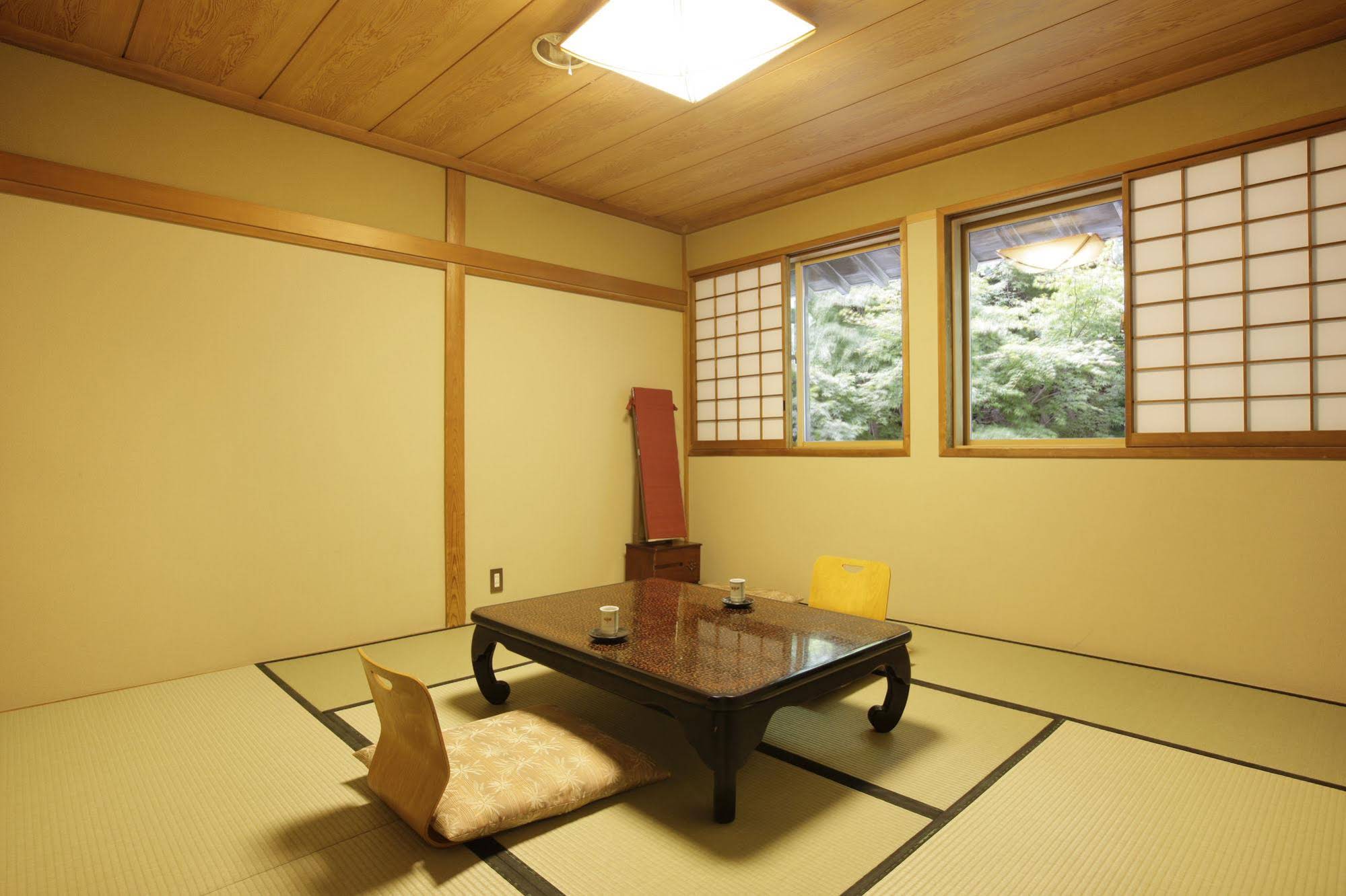 Kusatsu Hotel