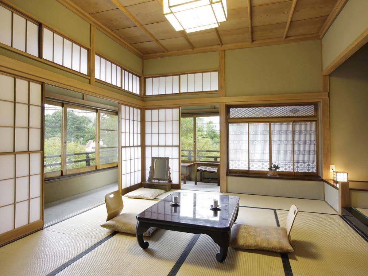 Kusatsu Hotel
