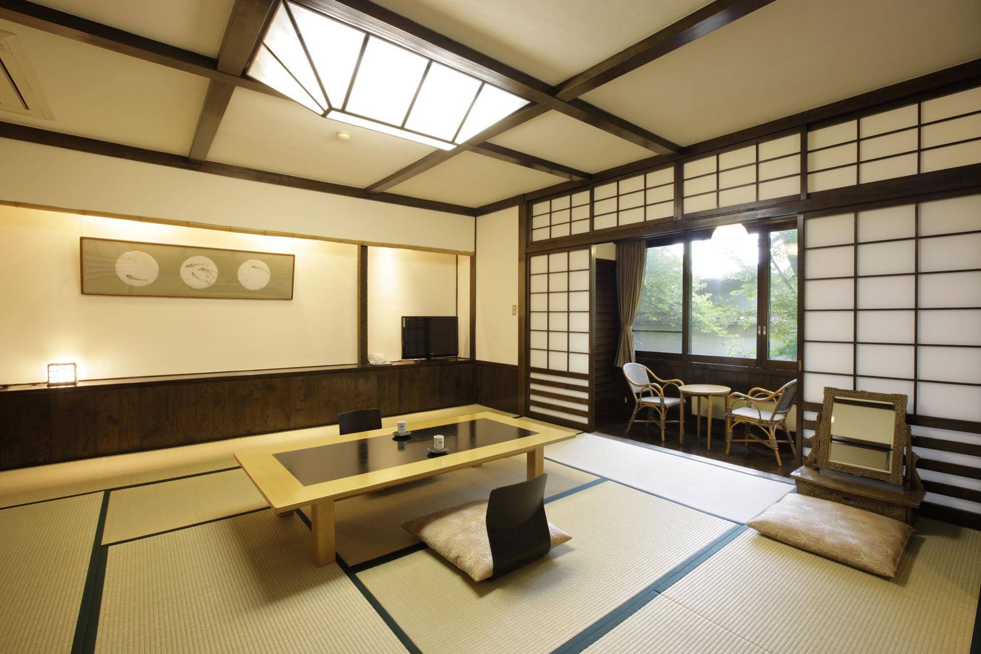 Kusatsu Hotel