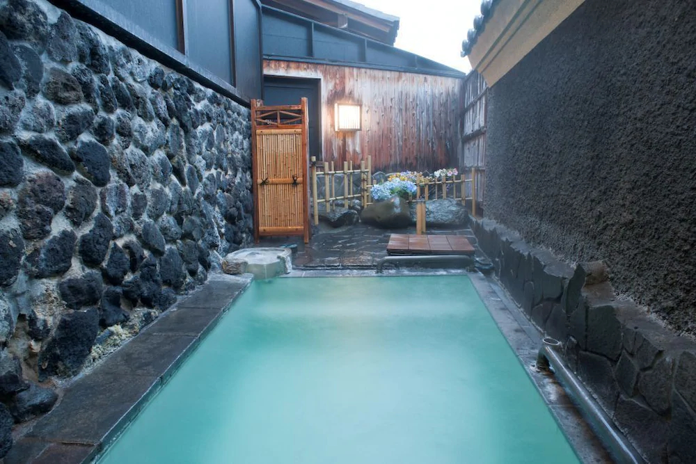 Kusatsu Onsen Kiyoshigekan
