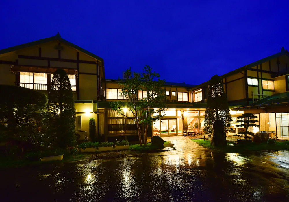 Kusatsu Onsen Kiyoshigekan