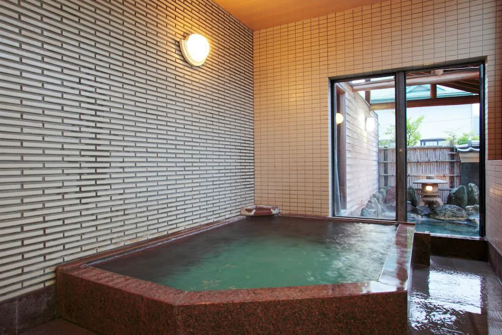 Kusatsu Onsen Kiyoshigekan