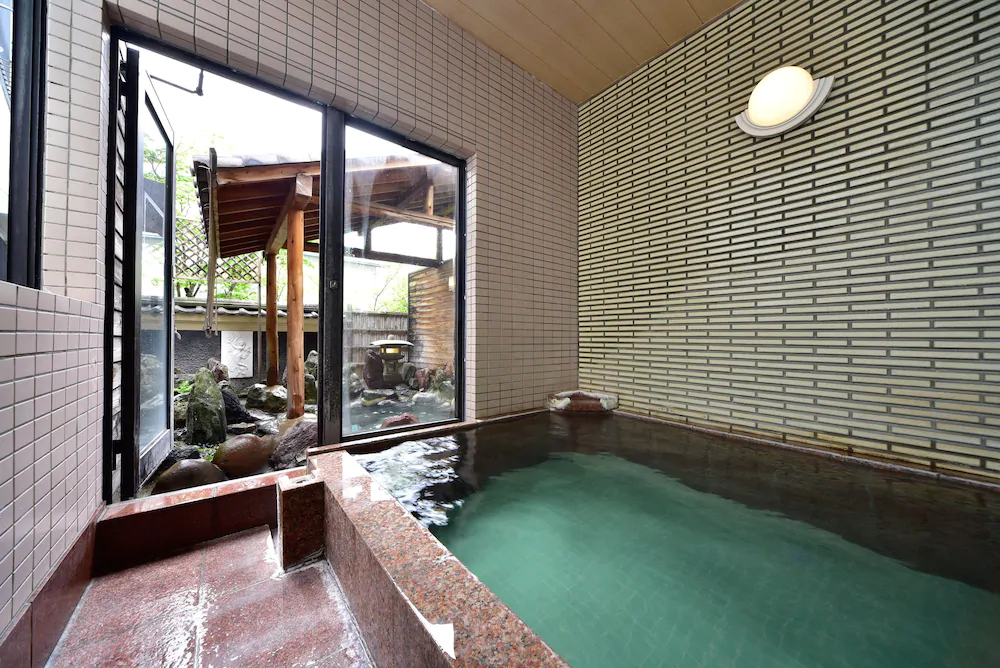 Kusatsu Onsen Kiyoshigekan