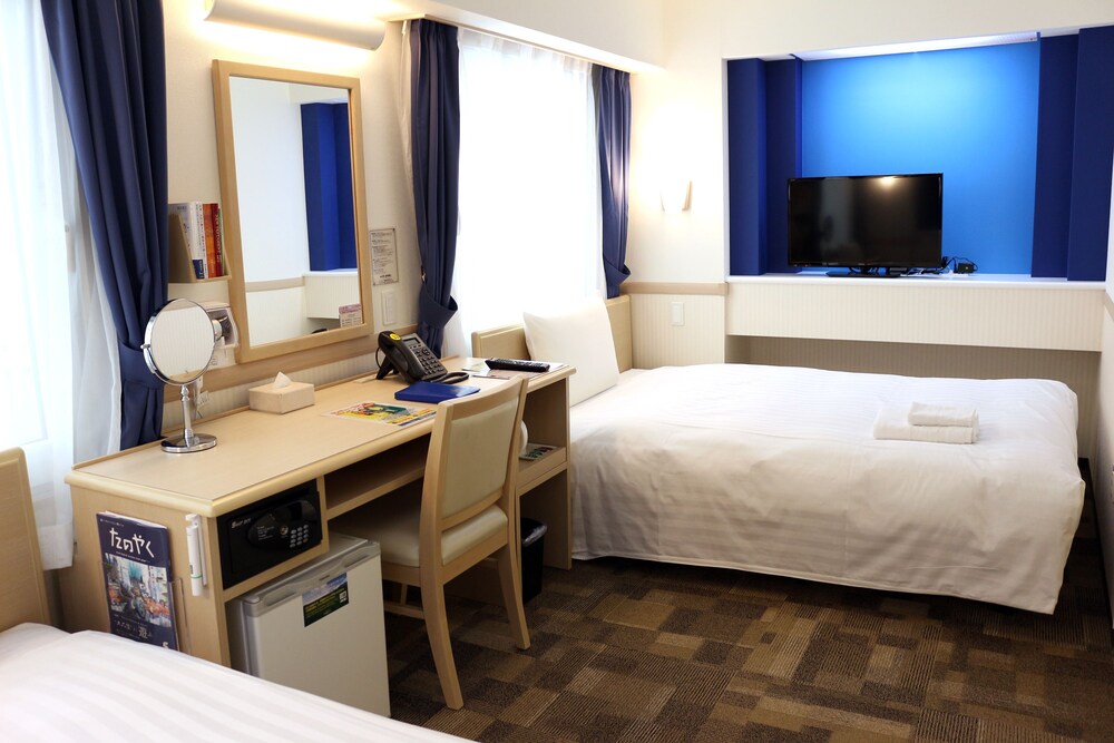 Toyoko Inn Biwako-Sen Minami-Kusatsu-Eki Nishi-Guchi